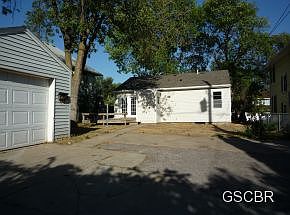 3rd image of 2617 Jones St