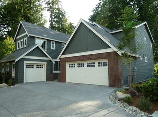 16933 NE 120th St, Redmond, WA 98052