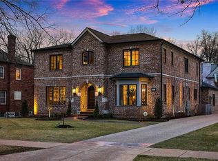 31 Ridgemoor Dr, Saint Louis, MO 63105