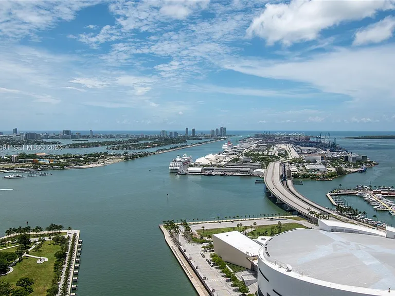 888 Biscayne Blvd #4112 — Photo 3