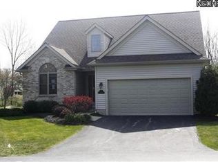 2 Walker Cir, Girard, OH
