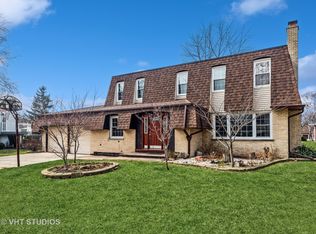 708 Linden Ct, Itasca, IL 60143