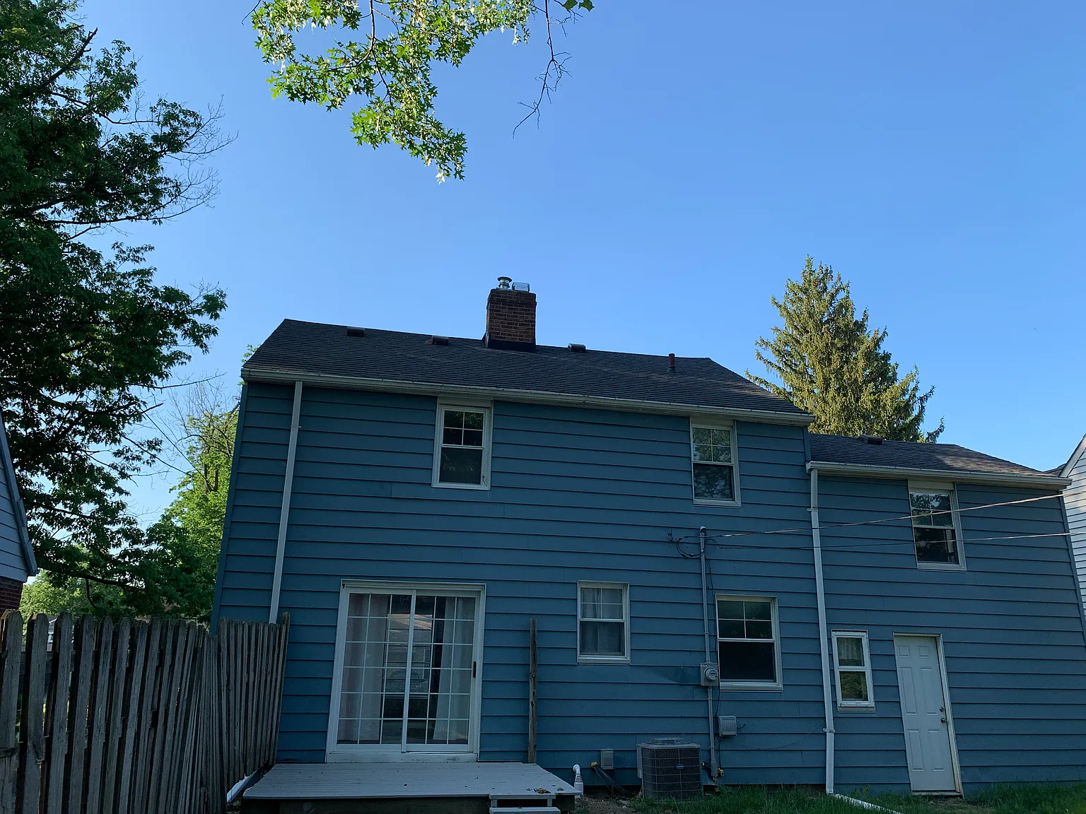 4 bed, 1354 sqft, $1,850 — Photo 3
