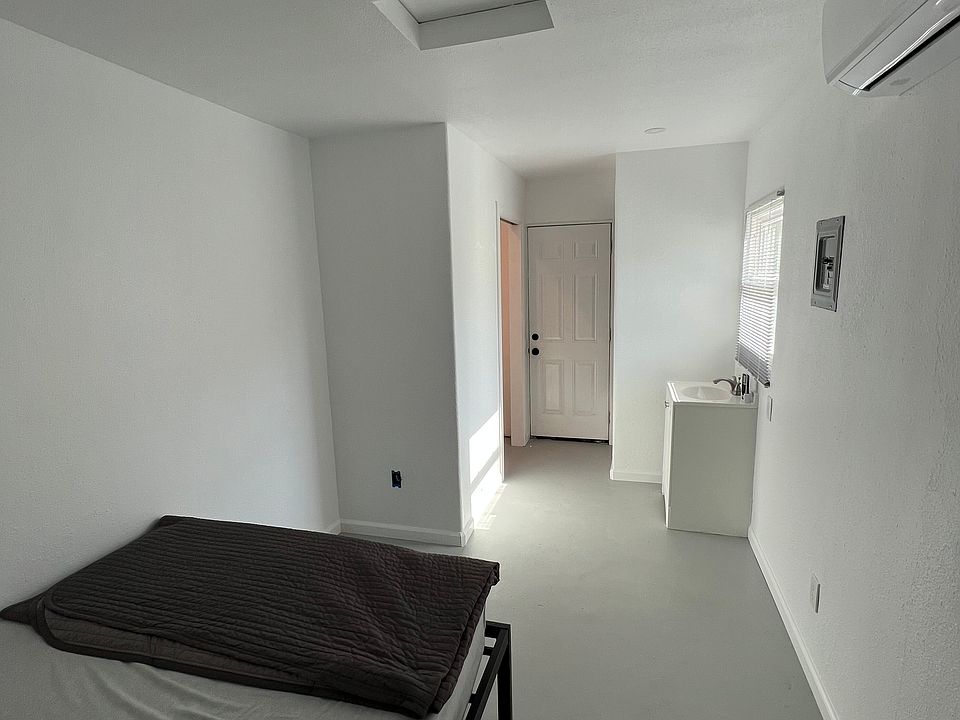 2nd image of 4859 Monroe Ave