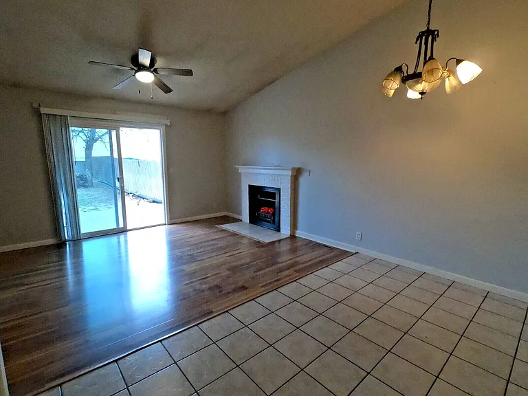 8703 W Nantucket St — Photo 5