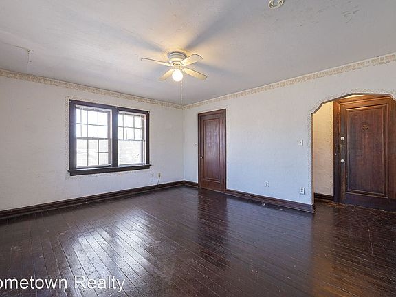 5th image of 225 NW 24th St #8898885