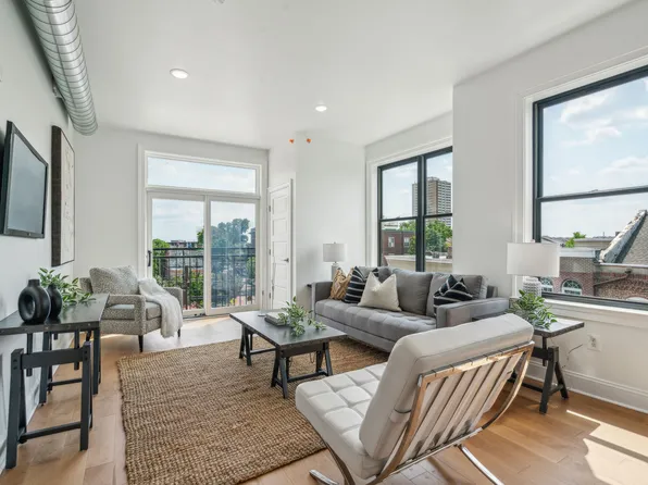 851 S 2d St #210, Philadelphia, PA 19147