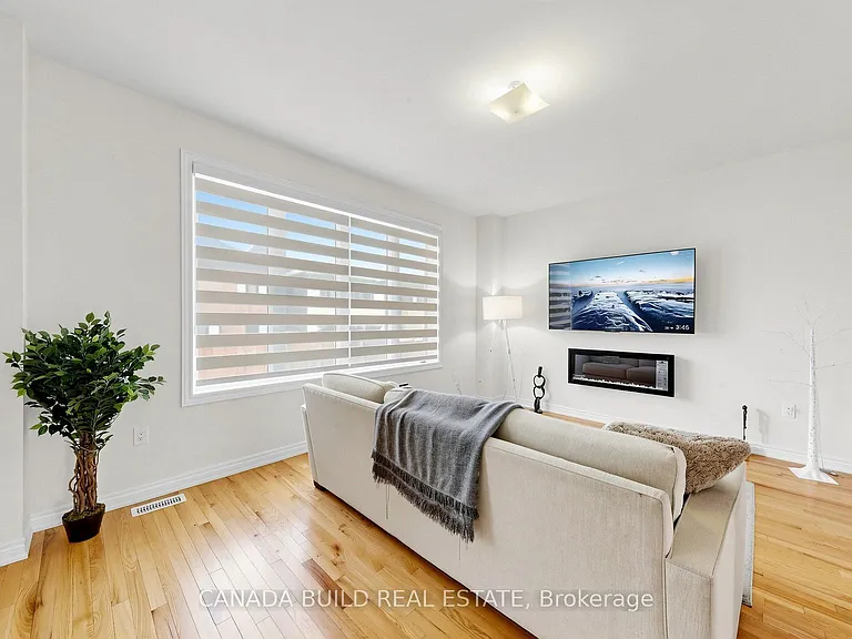 2133 Coppermine St — Photo 9