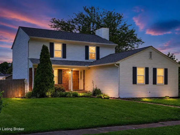 8905 Wooded Glen Rd, Louisville, KY 40220