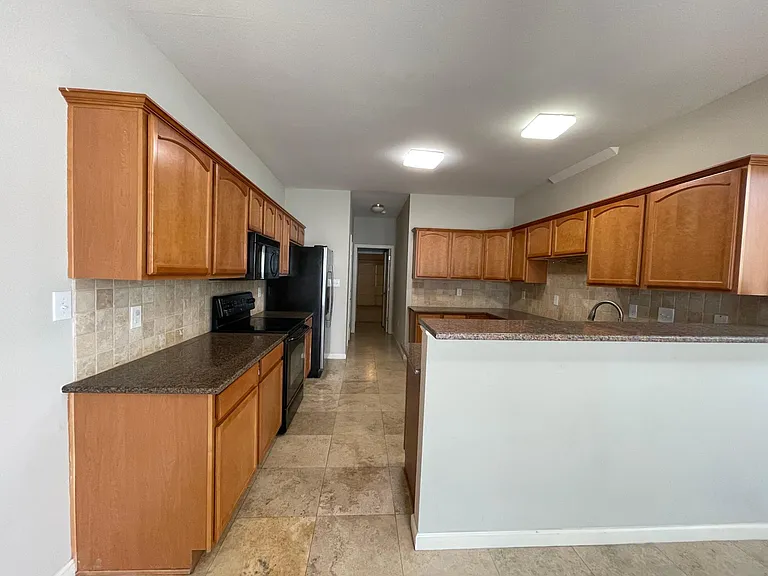 16325 Bay Meadow Cir — Photo 4