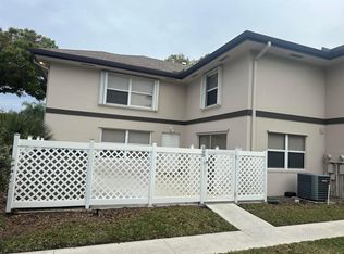 50 Essex Ct APT D, Royal Palm Beach, FL 33411