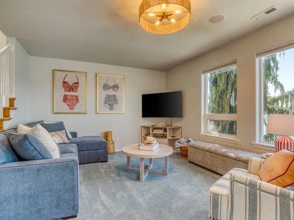 11402 N Lakeshore Dr, Lake Stevens, WA 98258