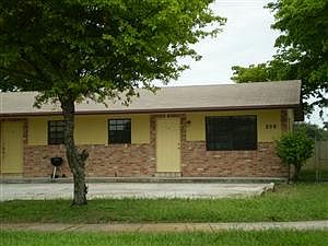 1st image of 200 NW 13th Ct APT 5