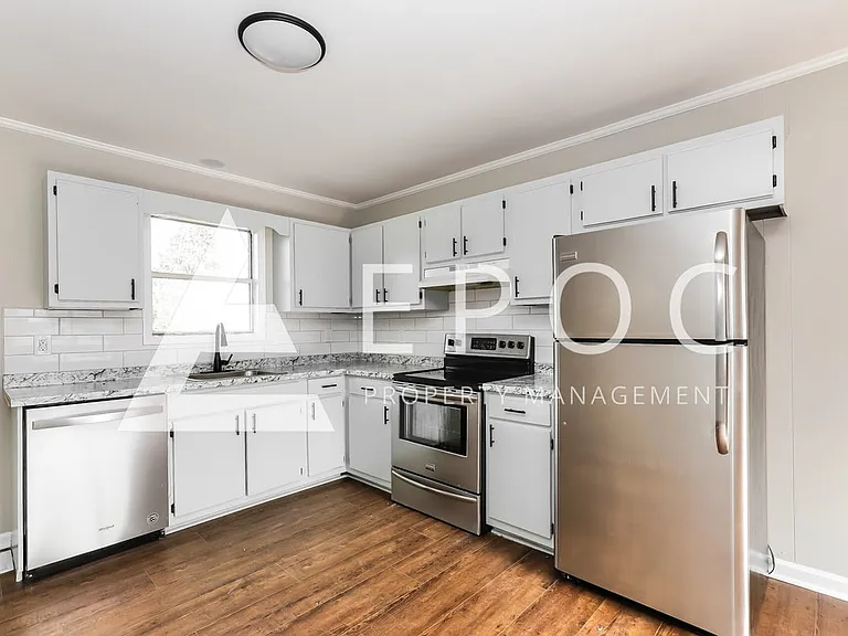 634 S Elm St #B — Photo 6