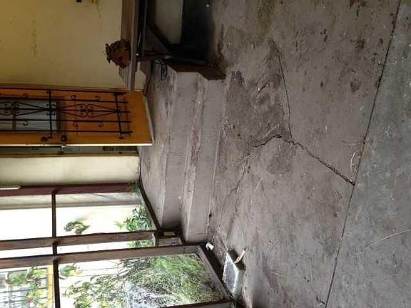2nd image of 392 I St