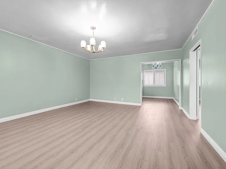 315 N Louise St #307 — Photo 10