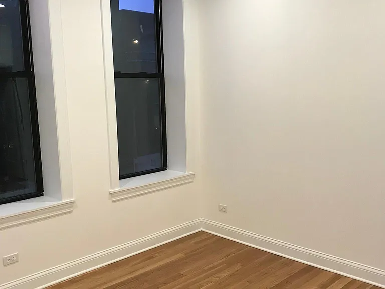 1458 W Blackhawk St #2R — Photo 10