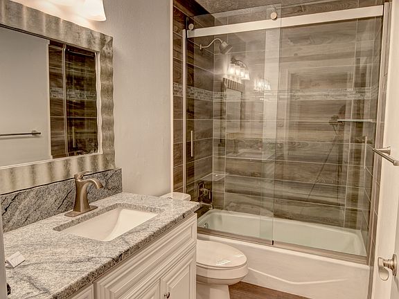 5th image of 107 Sherwood Ln