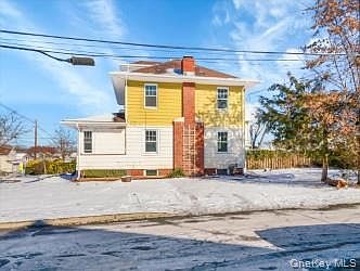 2nd image of 39 Westside Avenue