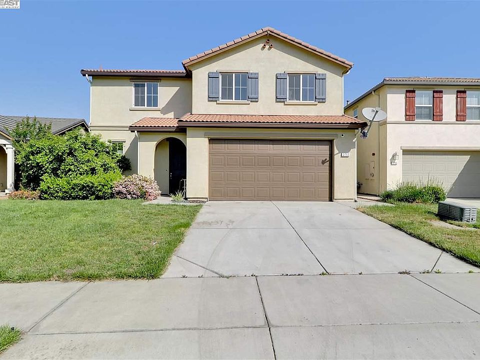 1st image of 2753 Pine Brook Dr