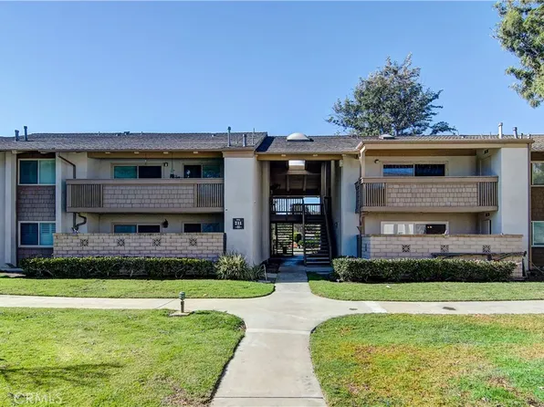 8877 Lauderdale Ct Unit 211E, Huntington Beach, CA 92646