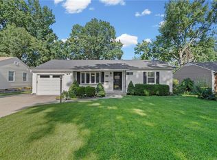 7333 W Maple St, Overland Park, KS 66204