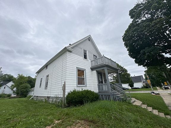 3rd image of 2910 N 17th St