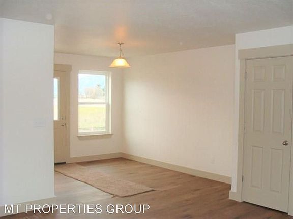 3rd image of 16604 Mellie Ct