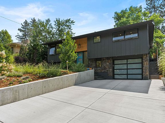 3rd image of 429 W 21st Ave