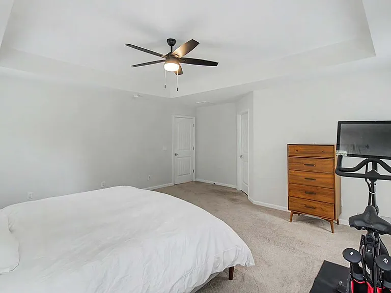 160 Spring Hill Dr — Photo 17