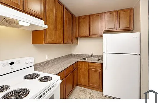 3620 West St #2 — Photo 9