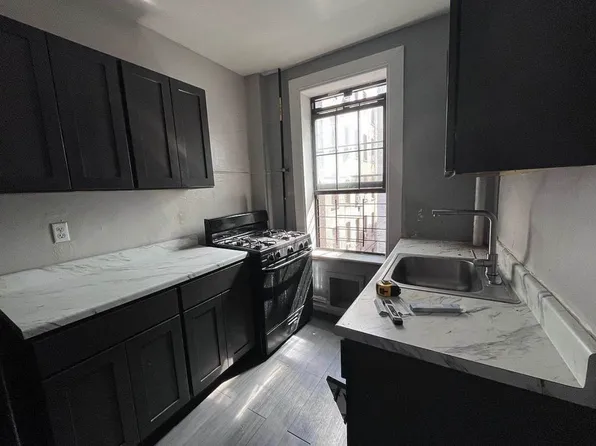 1087 Madison Street image 1 of 4