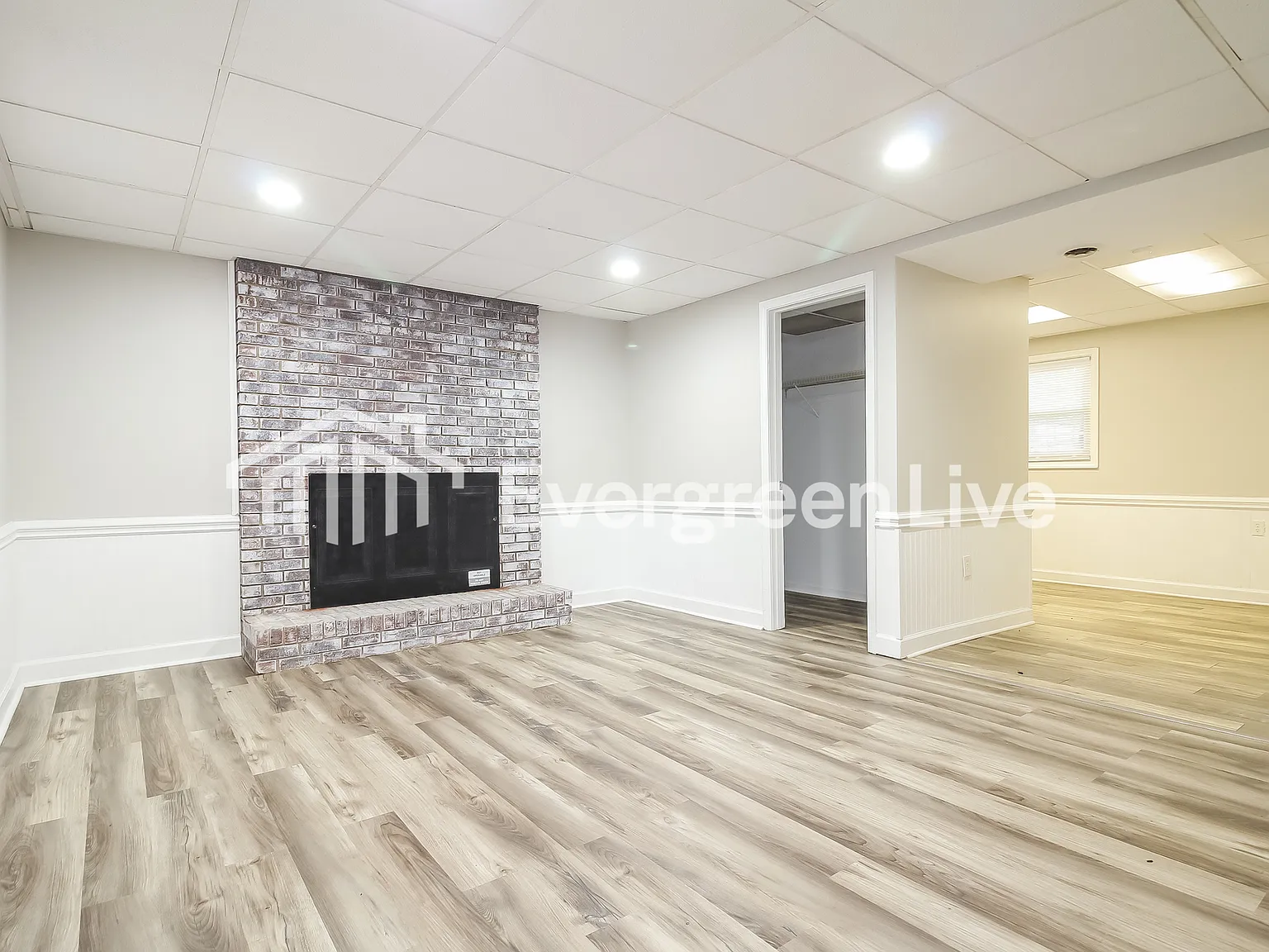 3 bed, 2.0 bath, 1600 sqft, $1,695 — Photo 2