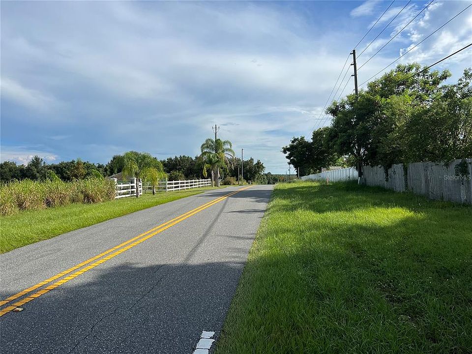 2nd image of Sleepy Hollow Rd