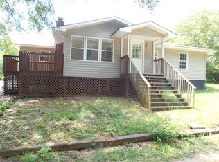 605 Overhill Cir, Spartanburg, SC 29303