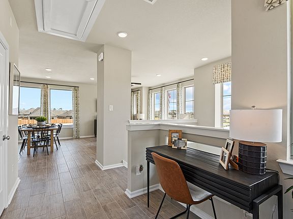 5th image of 11818 Chalk Hill Ct