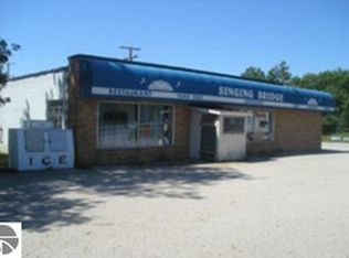 1991 N Huron Rd, Tawas City, MI