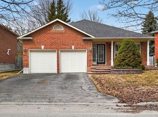 14 Valleycrest Dr, Clarington, ON L1E 1J1