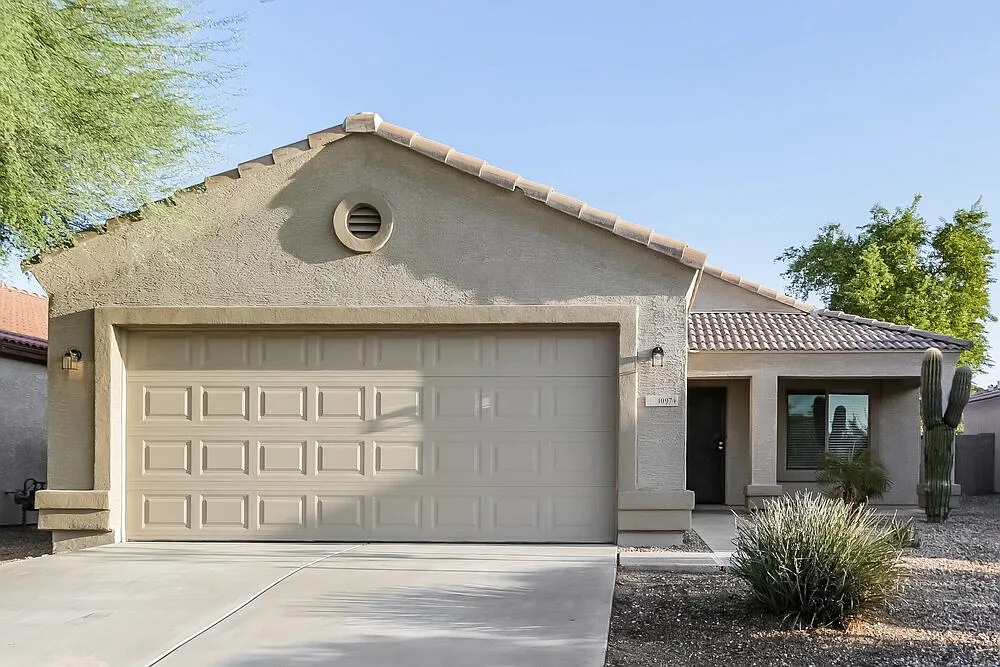 3 bed, 2.0 bath, 1265 sqft, $2,175 — Photo 1