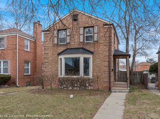 2111 S 24th Ave, Broadview, IL 60155