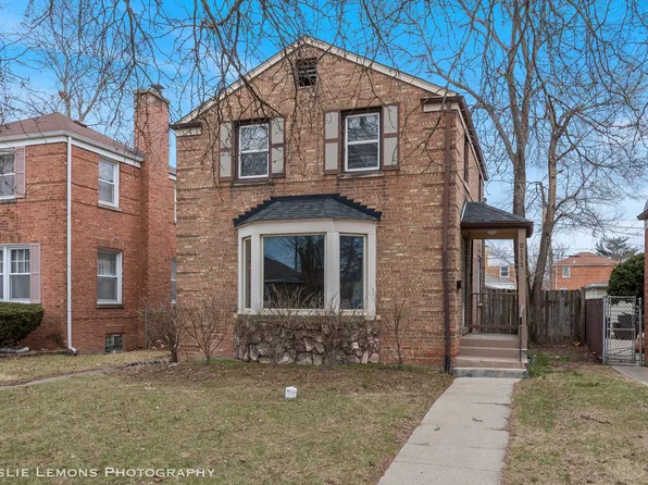 2111 S 24th Ave, Broadview, IL 60155
