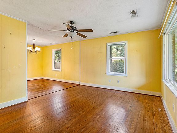 5th image of 1597 Saint Johns Dr