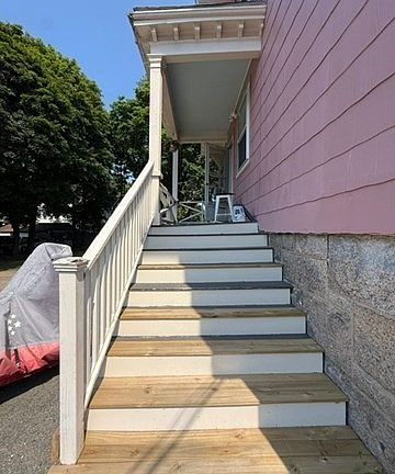 4th image of 31 Auburn St #1R