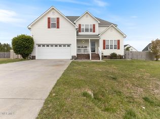 400 Rae Ct, Jacksonville, NC 28540