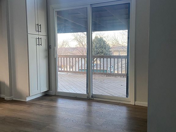 5th image of 838 Arlene Ave