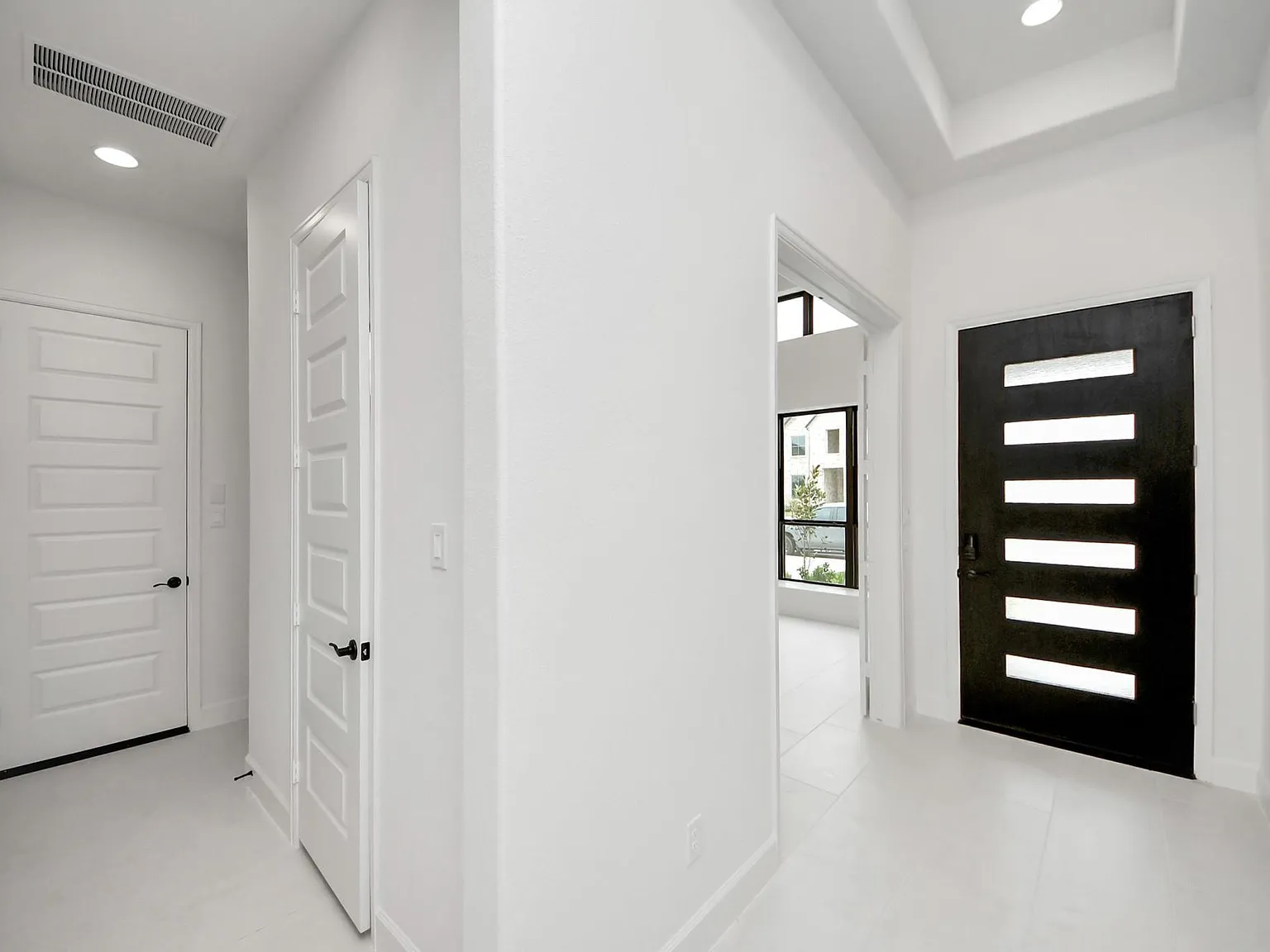 4 bed, 3.5 bath, 3270 sqft, $4,100 — Photo 4