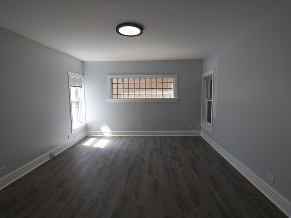 5th image of 1457 W Foster Ave #1R