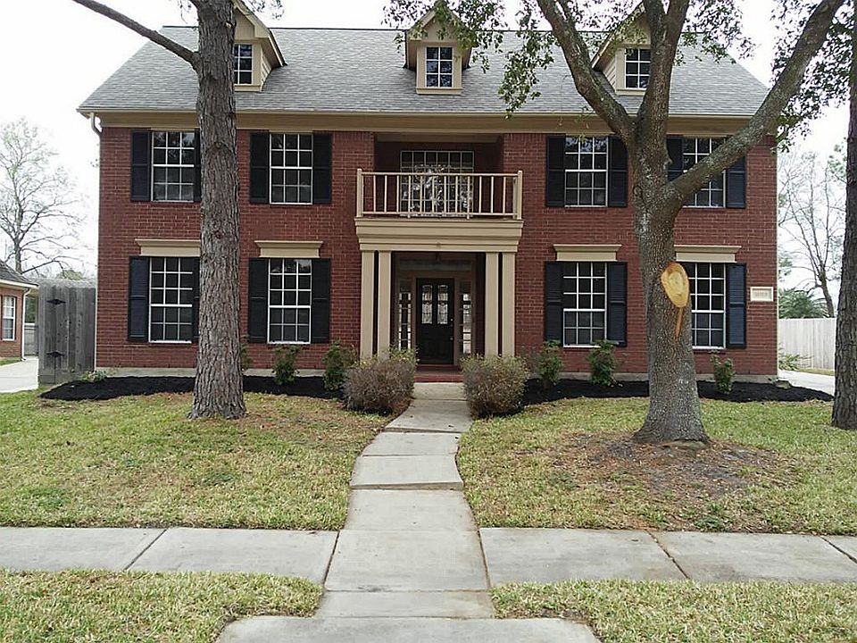 1st image of 16519 Town Lake Ct
