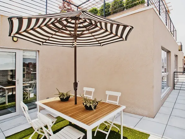 80 Meserole St, Brooklyn, NY