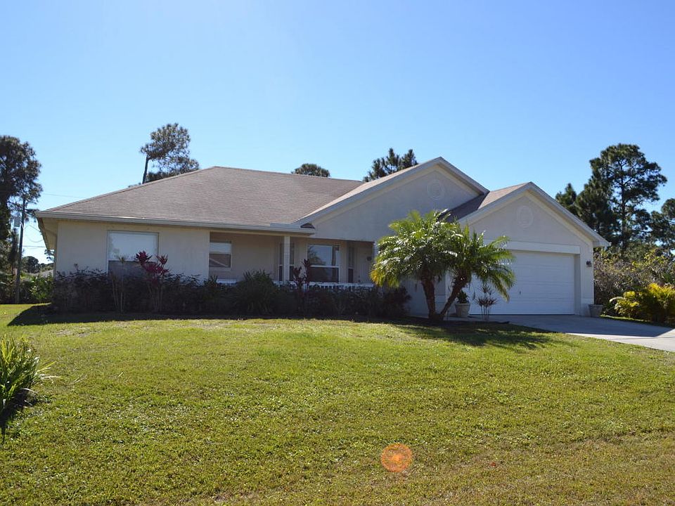 1st image of 978 Sarasota Dr SE